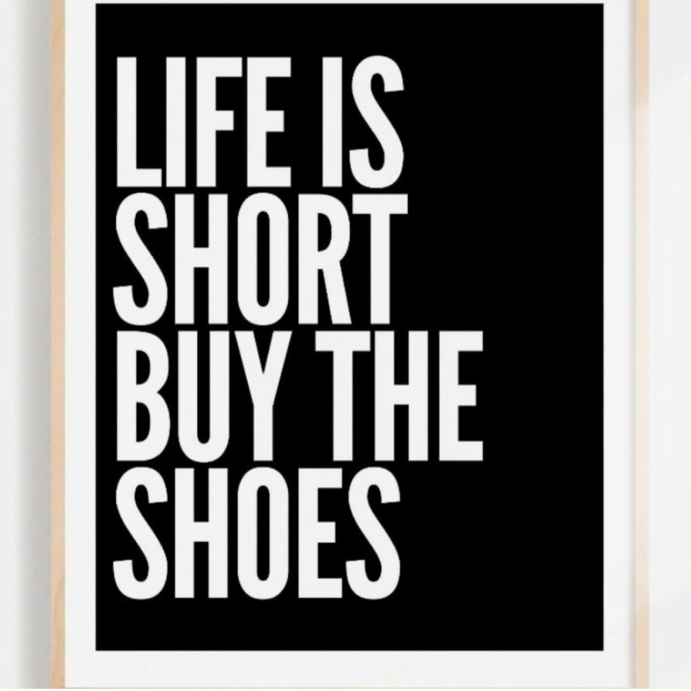 BUY THE SHOES! And anything else! IM ALWAYS GIVNG AWAY FREE STUFF WITH ORDER❤️